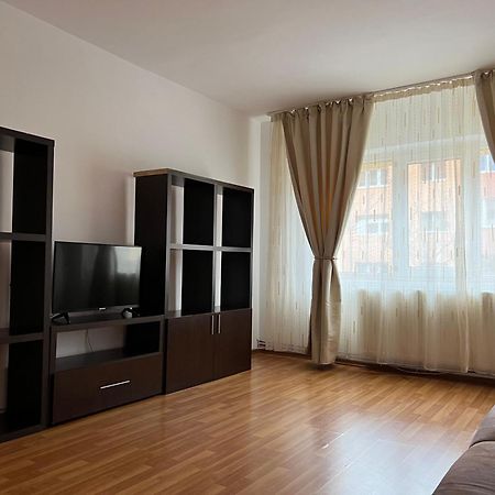 Quiet Area Brasov Apartment Ngoại thất bức ảnh