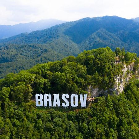 Quiet Area Brasov Apartment Ngoại thất bức ảnh